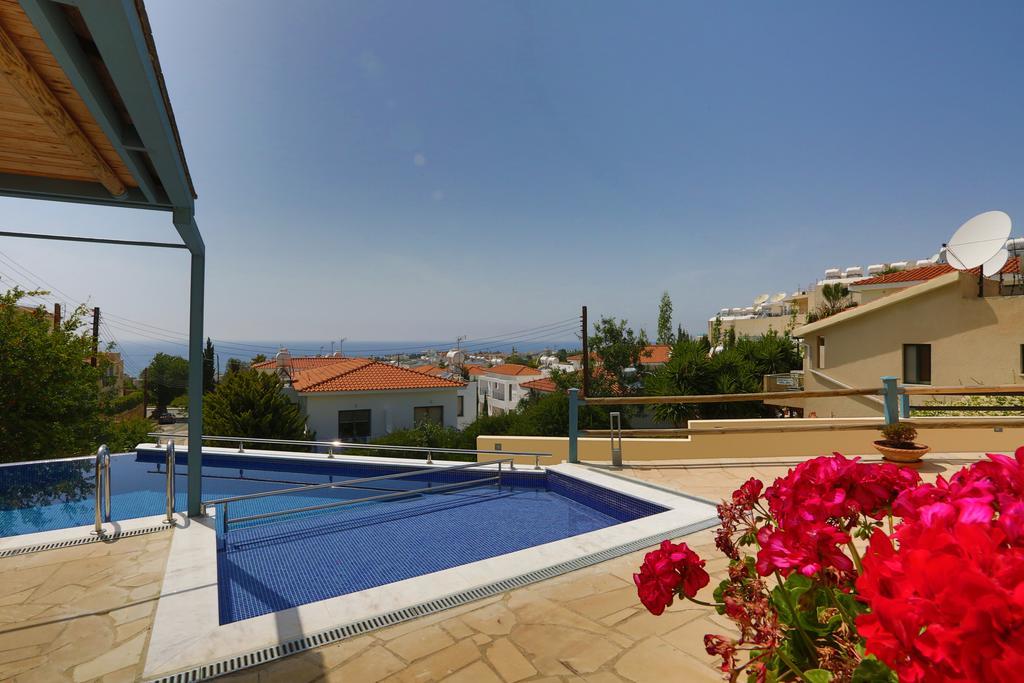 Villa Infinite Blu Paphos Ngoại thất bức ảnh