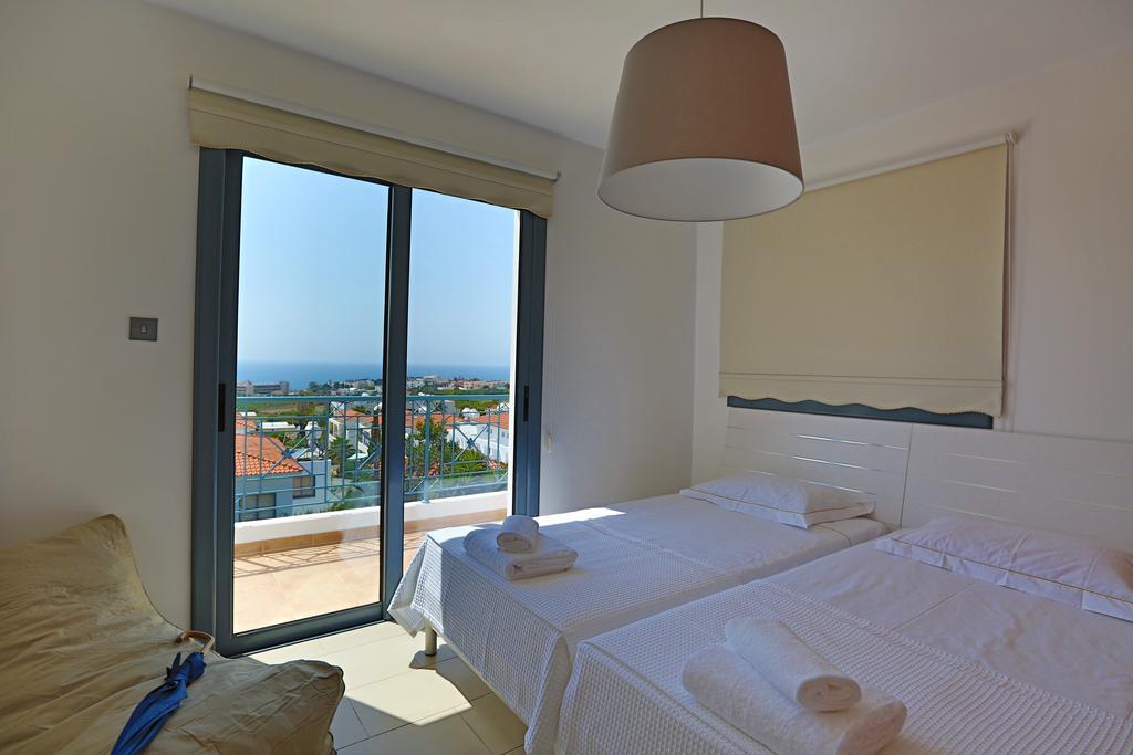 Villa Infinite Blu Paphos Ngoại thất bức ảnh