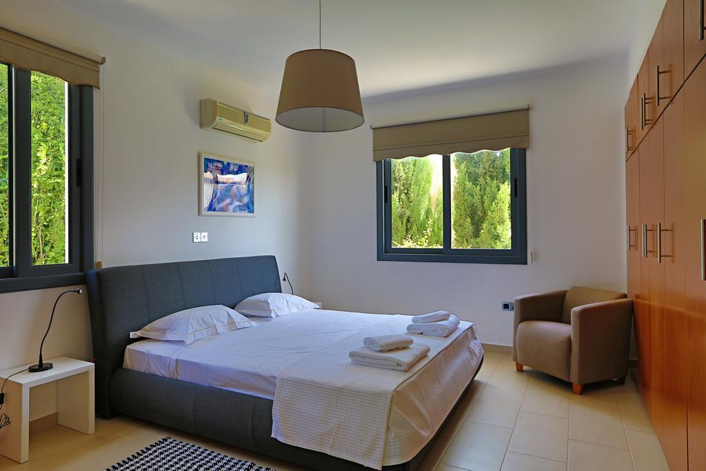 Villa Infinite Blu Paphos Ngoại thất bức ảnh