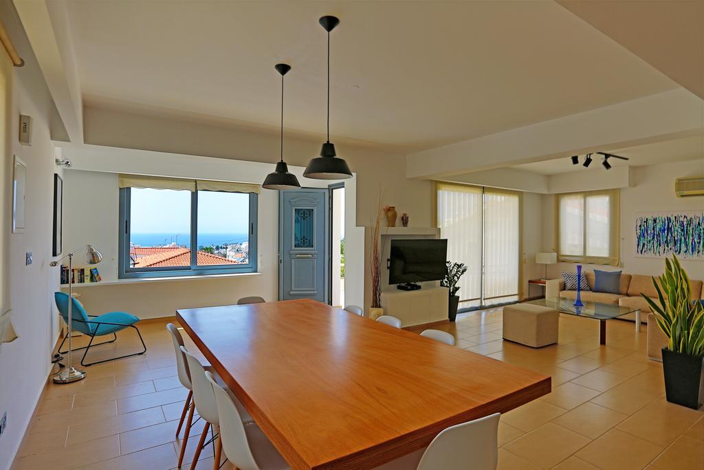 Villa Infinite Blu Paphos Ngoại thất bức ảnh