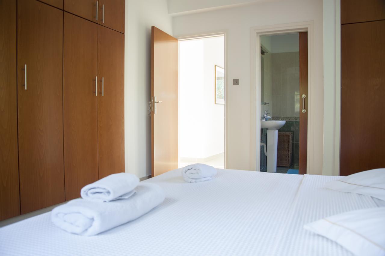 Villa Infinite Blu Paphos Ngoại thất bức ảnh