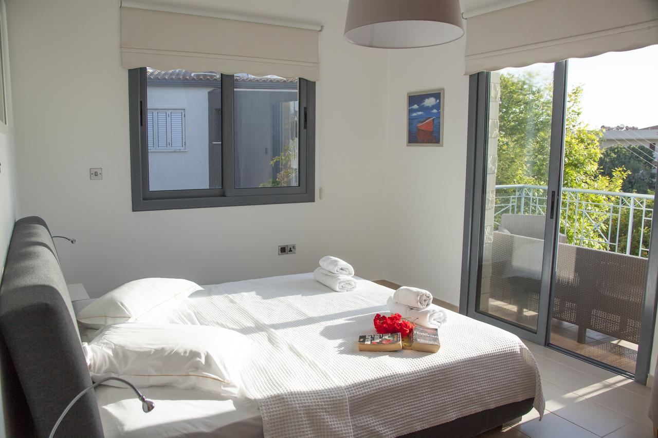 Villa Infinite Blu Paphos Ngoại thất bức ảnh