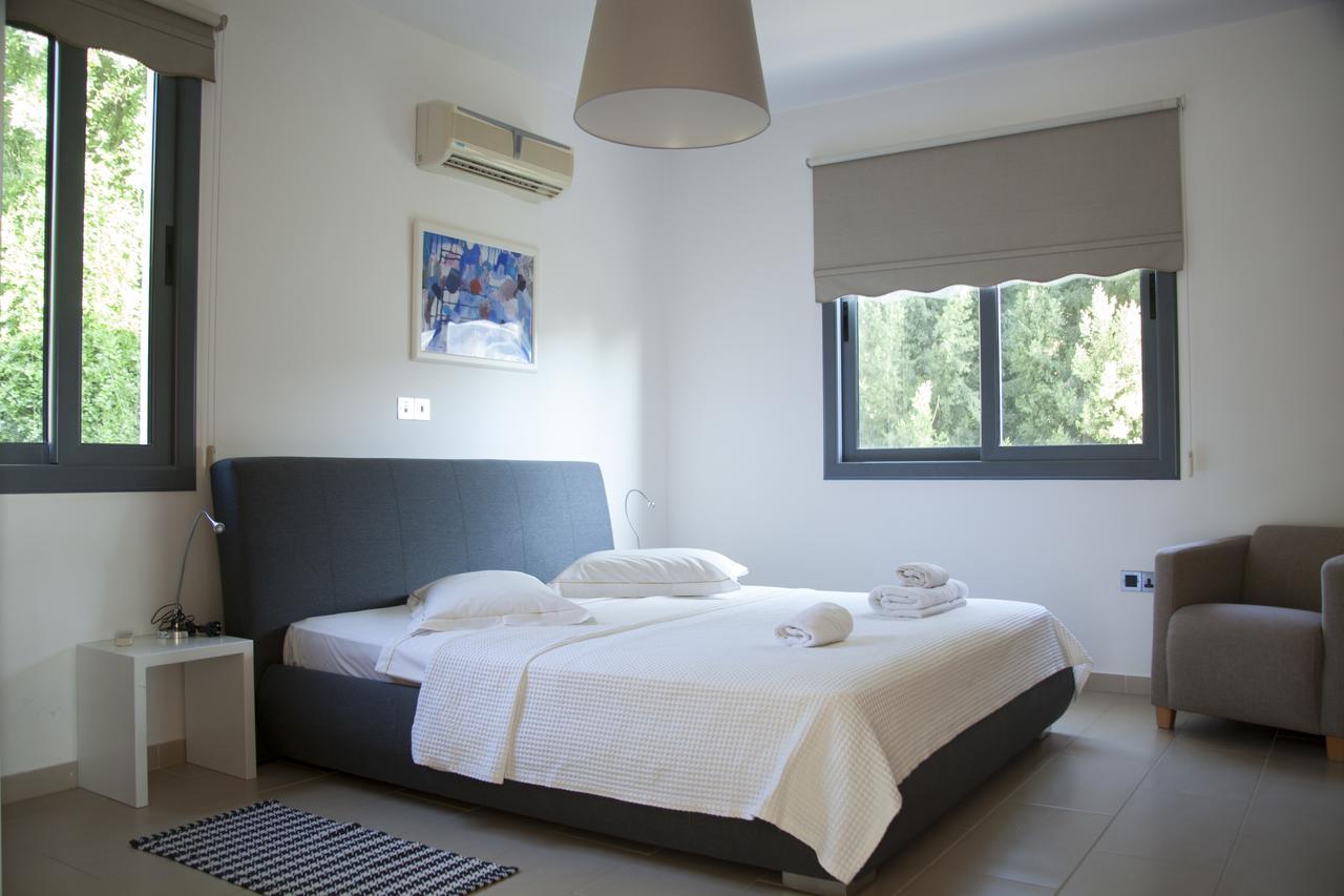 Villa Infinite Blu Paphos Ngoại thất bức ảnh