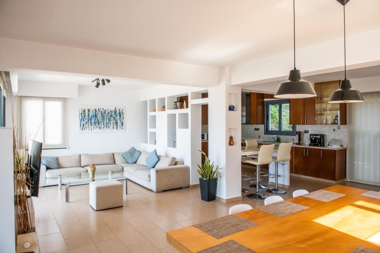 Villa Infinite Blu Paphos Ngoại thất bức ảnh